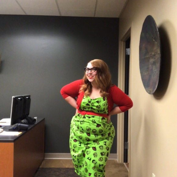 Meet your Posher, Lena - Picture 3 of 8